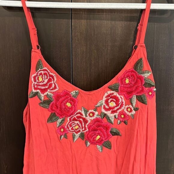 Torrid Embroidered Rose Challis Cami 2X - Picture 4 of 8